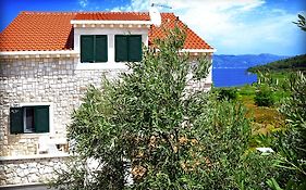 Apartments Vrdoljak